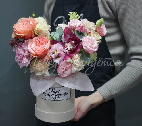 Цветы в шляпной коробке Очей очарованье