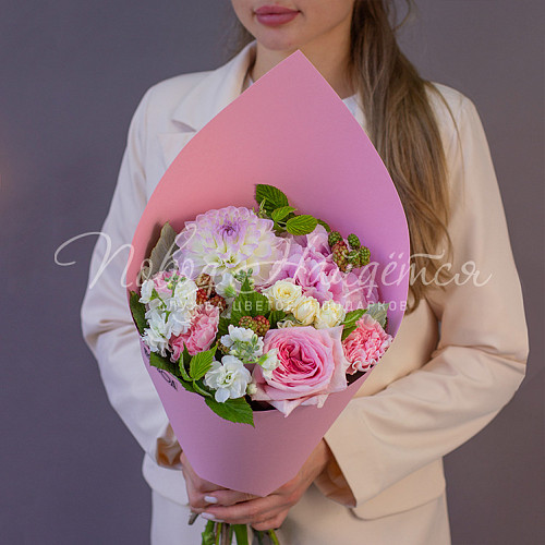 Дизайнерские букеты Клюквенная пастила