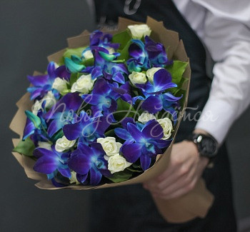 Букет с ОРХИДЕЯМИ Ярче звезд