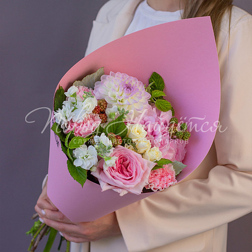 Дизайнерские букеты Клюквенная пастила