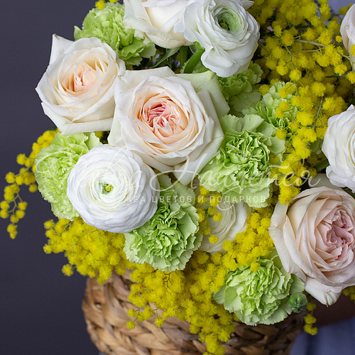 Букеты с РАНУНКУЛЮСАМИ Великолепная весна