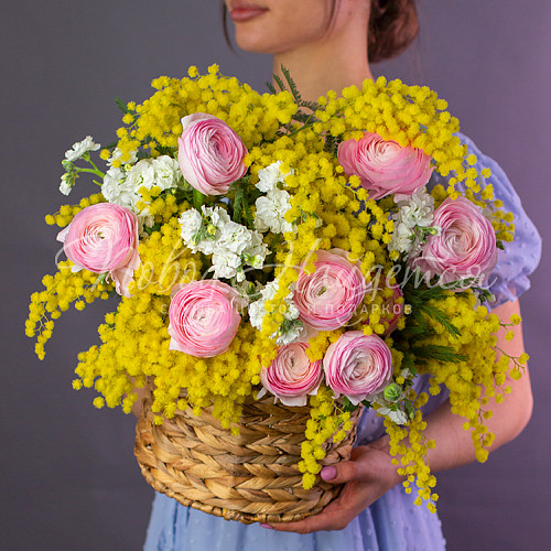 Букеты с РАНУНКУЛЮСАМИ Цветущая весна